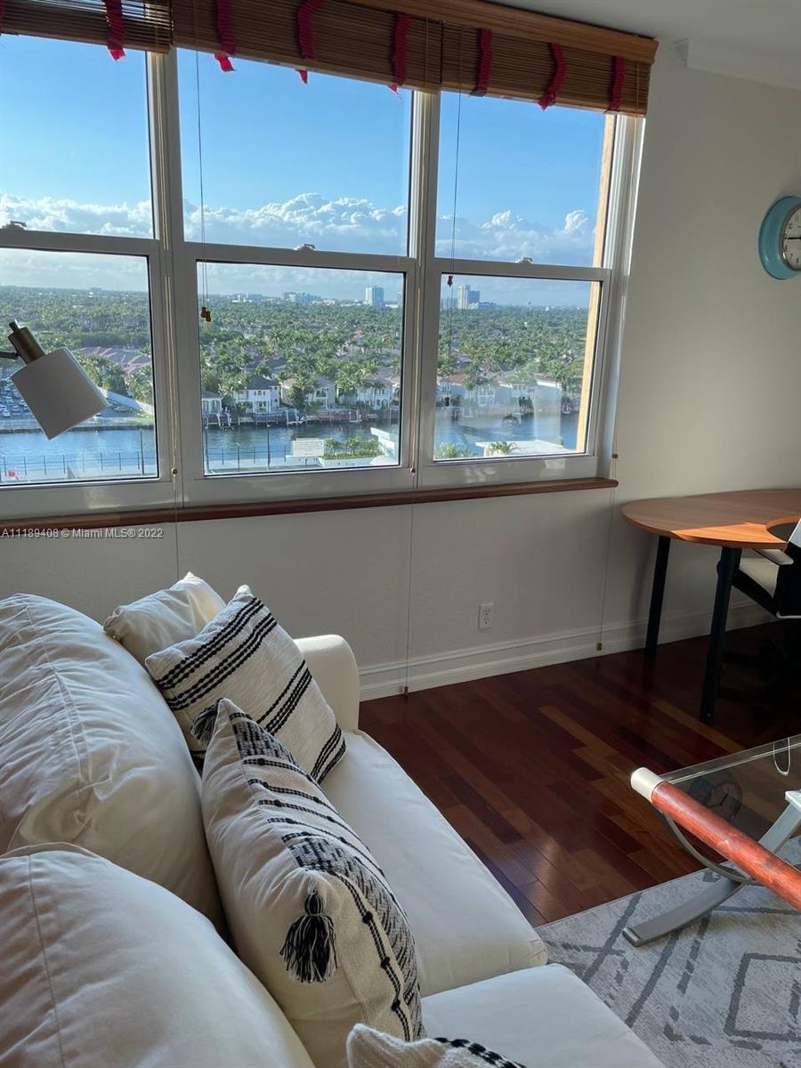 THE Wave Condo - Residential Lease