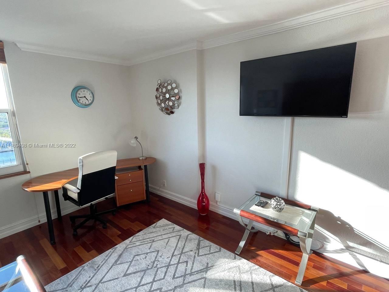 THE Wave Condo - Residential Lease