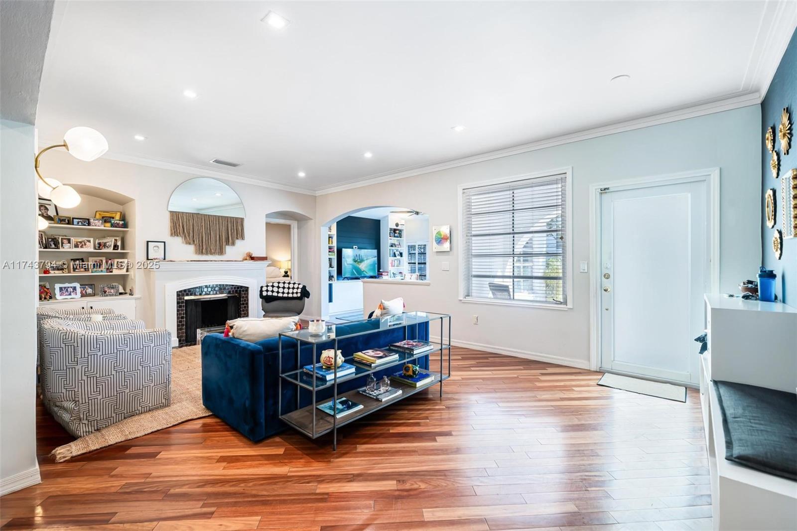 NAUTILUS EXTENSION 4TH - Residential