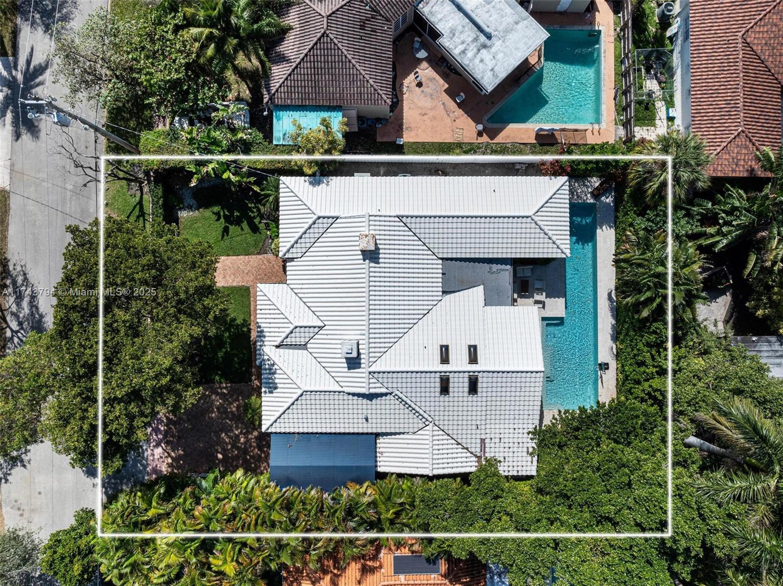 NAUTILUS EXTENSION 4TH - Residential