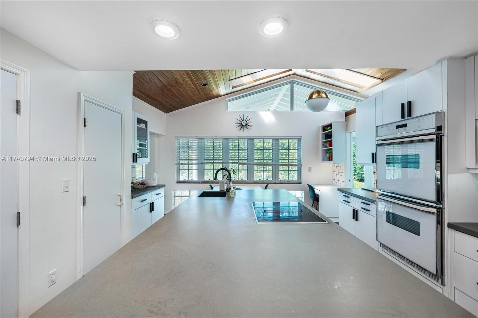 NAUTILUS EXTENSION 4TH - Residential