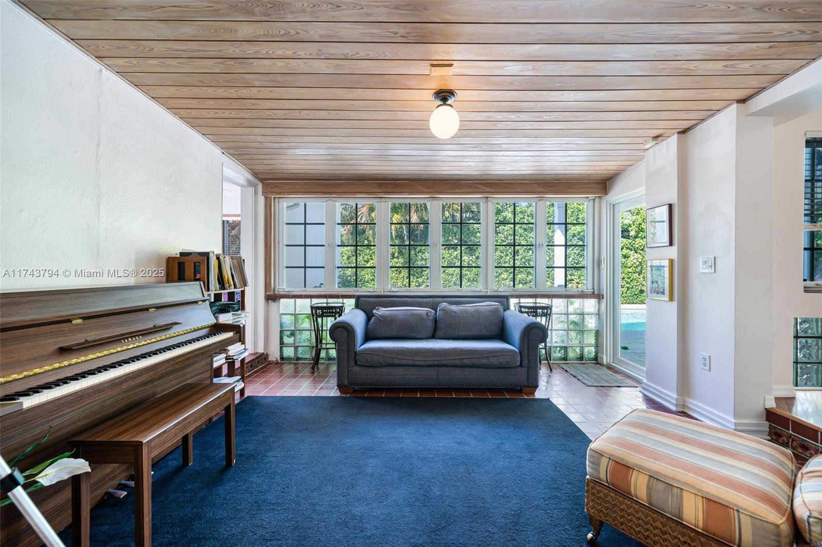 NAUTILUS EXTENSION 4TH - Residential