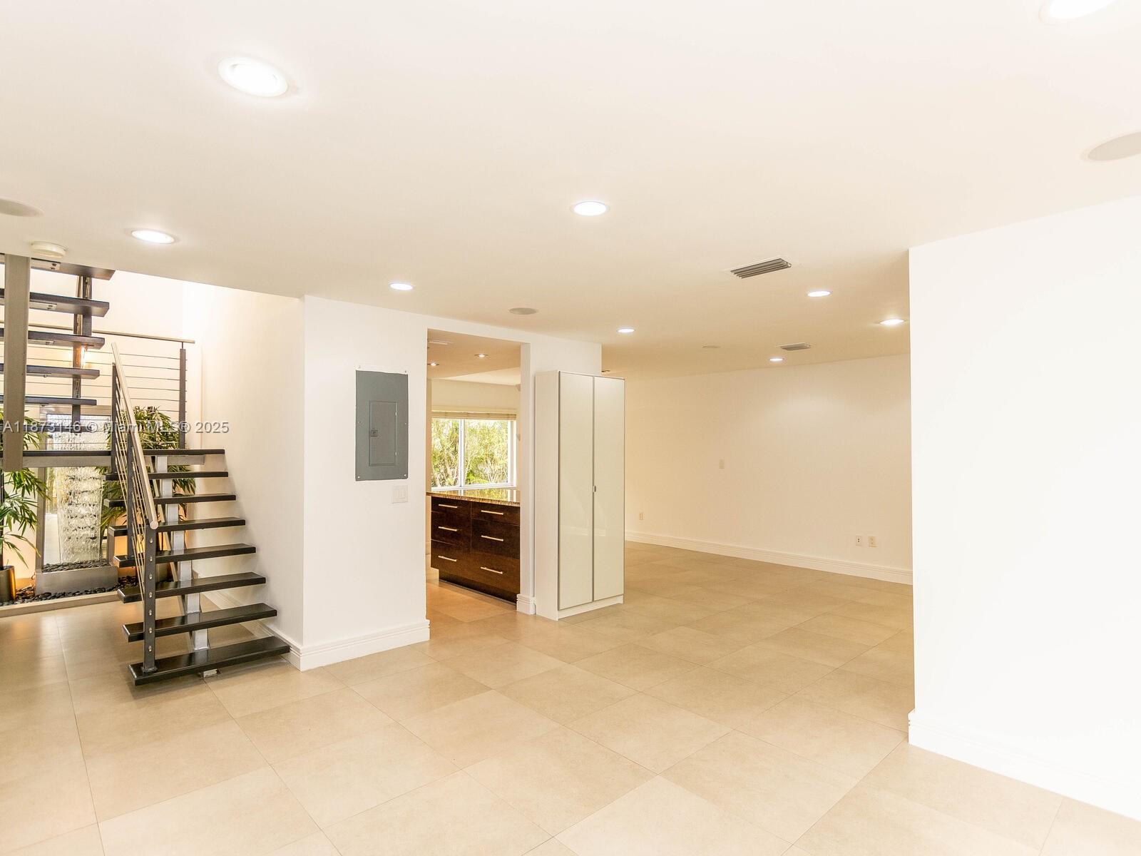 CORAL GABLES DOUGLAS SEC - Residential