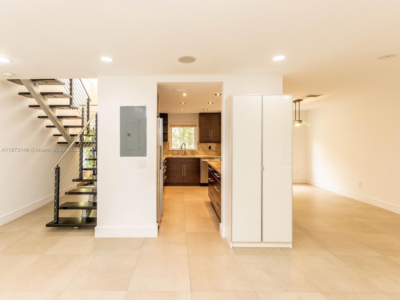 CORAL GABLES DOUGLAS SEC - Residential