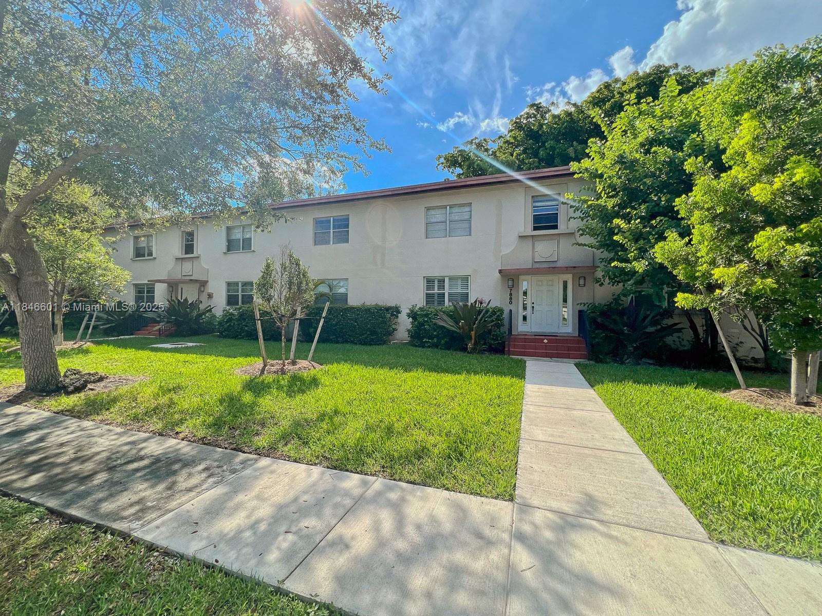 Wonderful Pathways condo located in the sought-after area of South Miami/High Pines. This quiet, second-floor interior unit features a large kitchen, spacious bedroom, timeless hardwood floors, and is close to the swimming pool. Enjoy fabulous amenities including pool, picnic area, and large laundry facilities. Walk to South Miami and Coral Gables shops, Whole Foods, and restaurants. Close to the University of Miami. Pets not allowed.