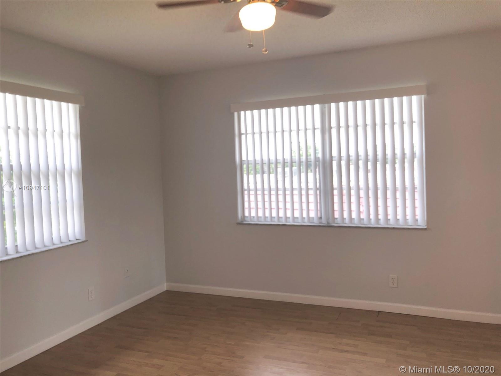 COUNTRY GARDENS CONDO - Residential