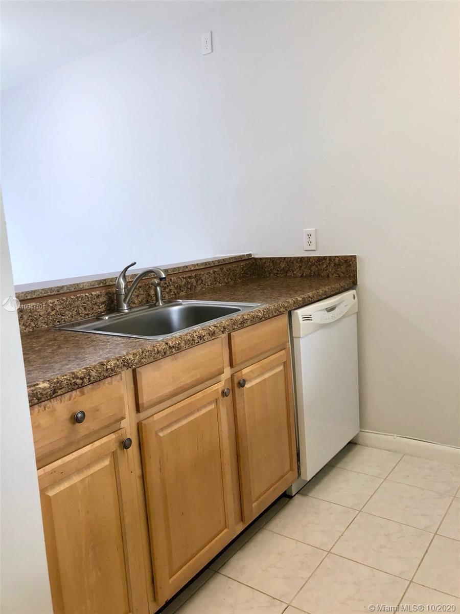 COUNTRY GARDENS CONDO - Residential