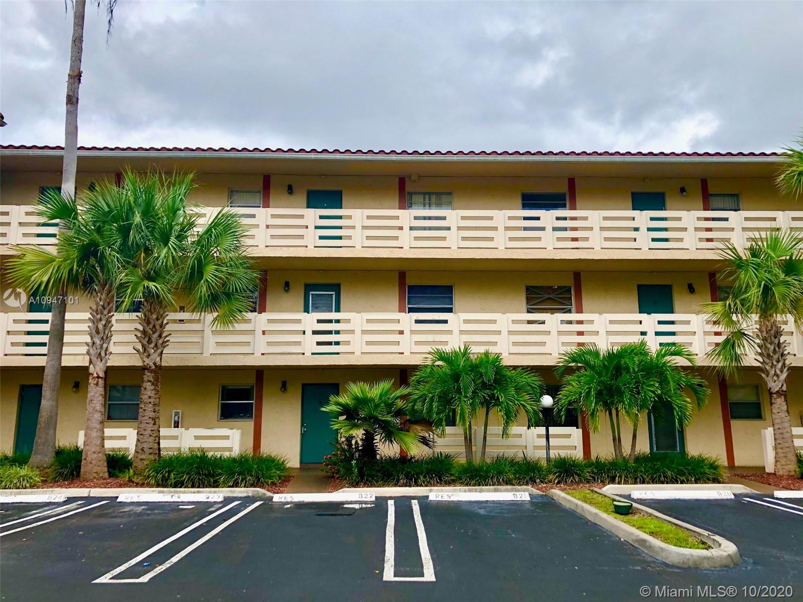 COUNTRY GARDENS CONDO - Residential