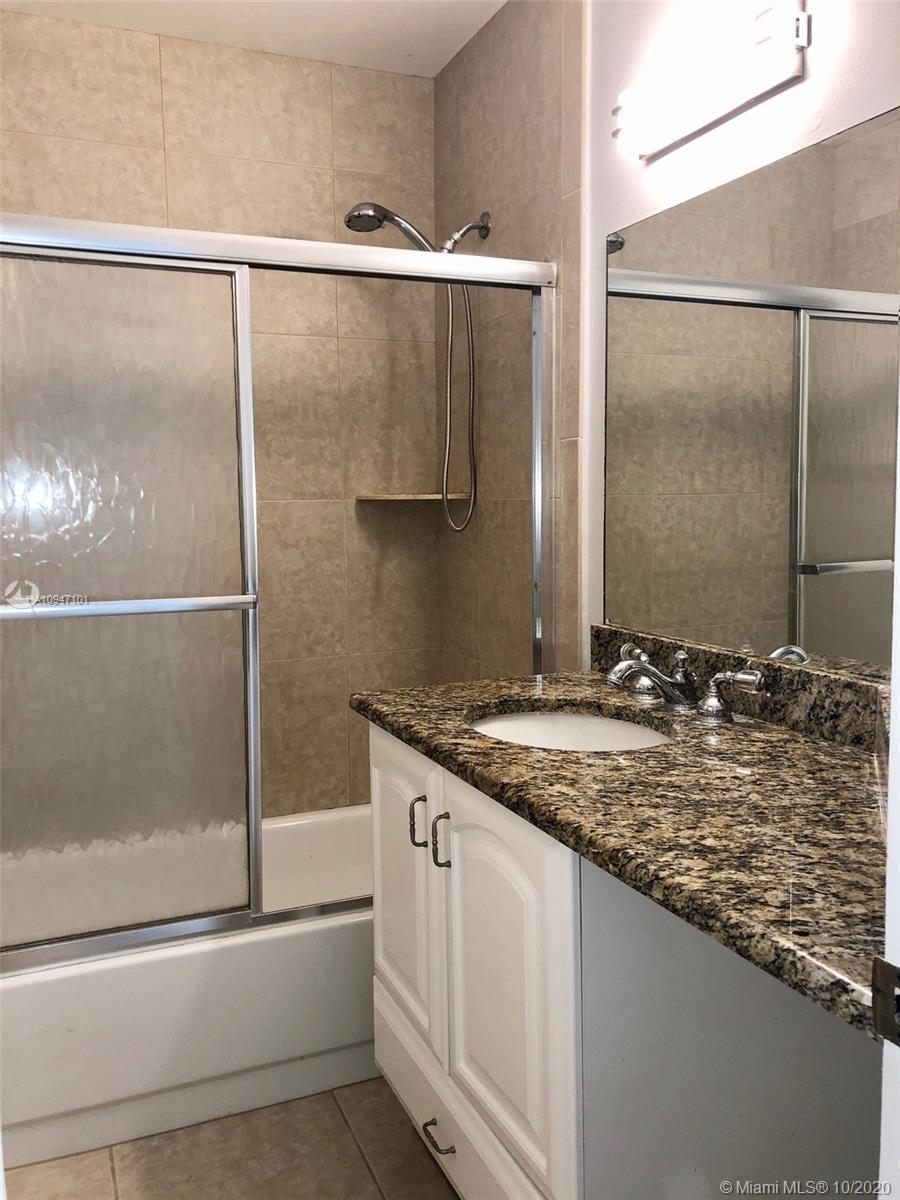 COUNTRY GARDENS CONDO - Residential