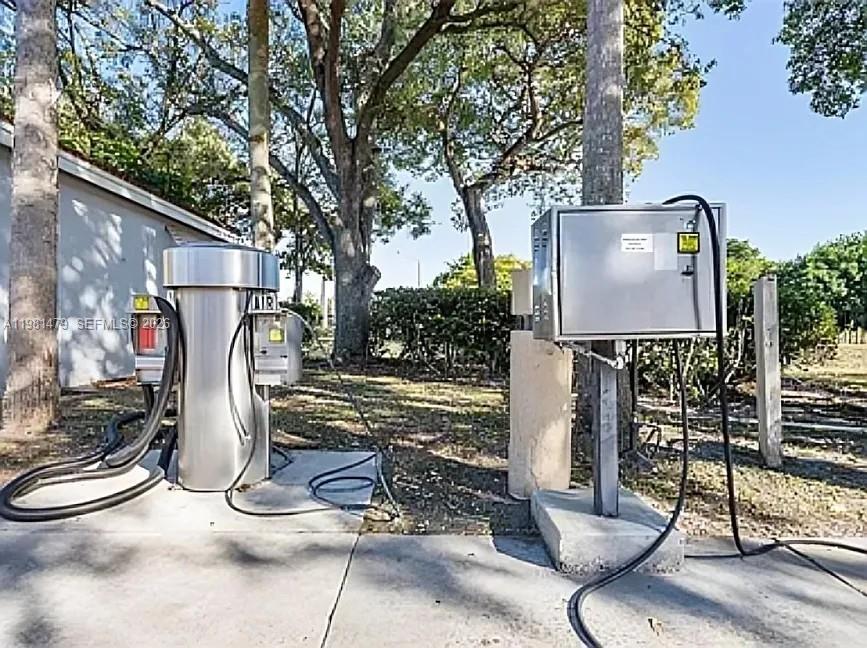 VISCONTI CONDO - Residential