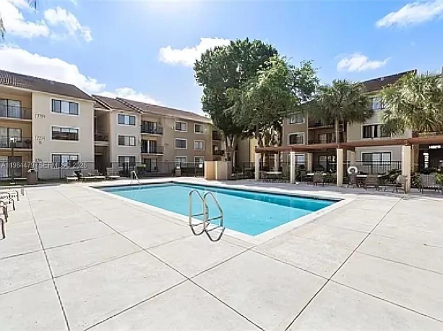 VISCONTI CONDO - Residential