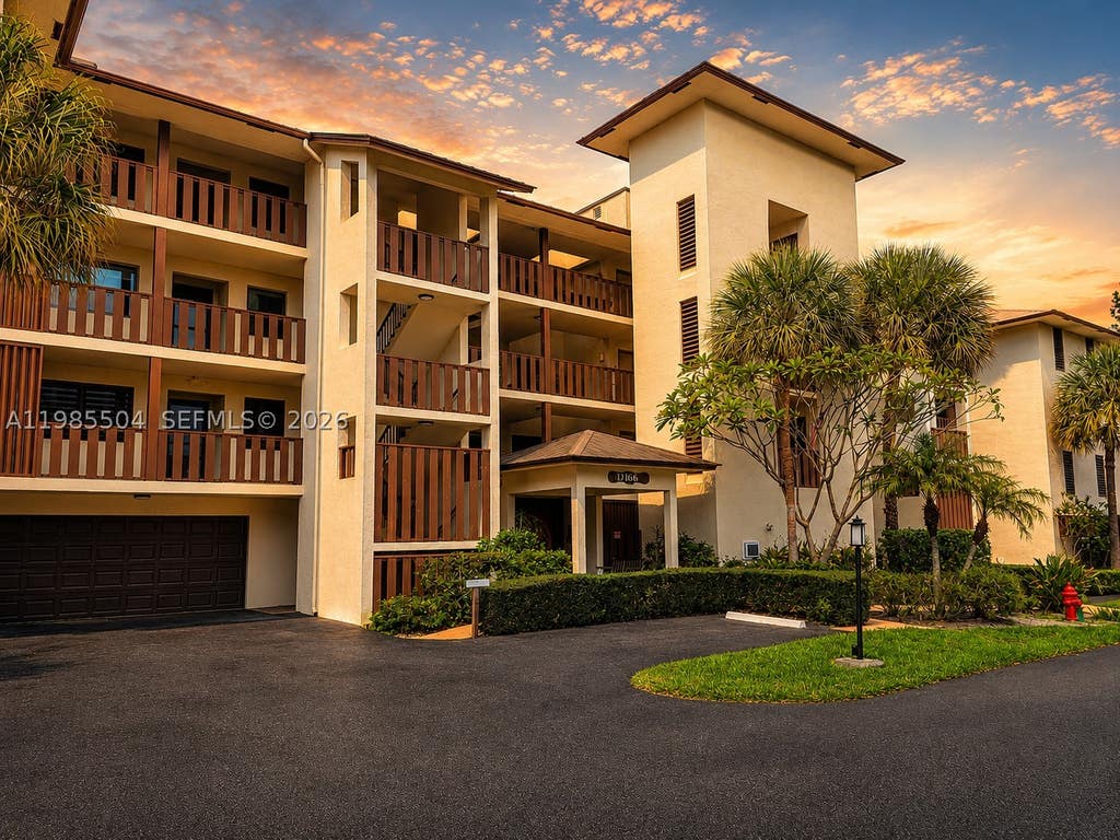 Photo of 166 SE St Lucie Blvd # Un, Stuart, FL 34996 (MLS # A11985504)