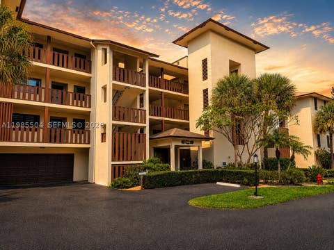 Photo of 166 SE St Lucie Blvd # Un, Stuart, FL 34996 (MLS # A11985504)