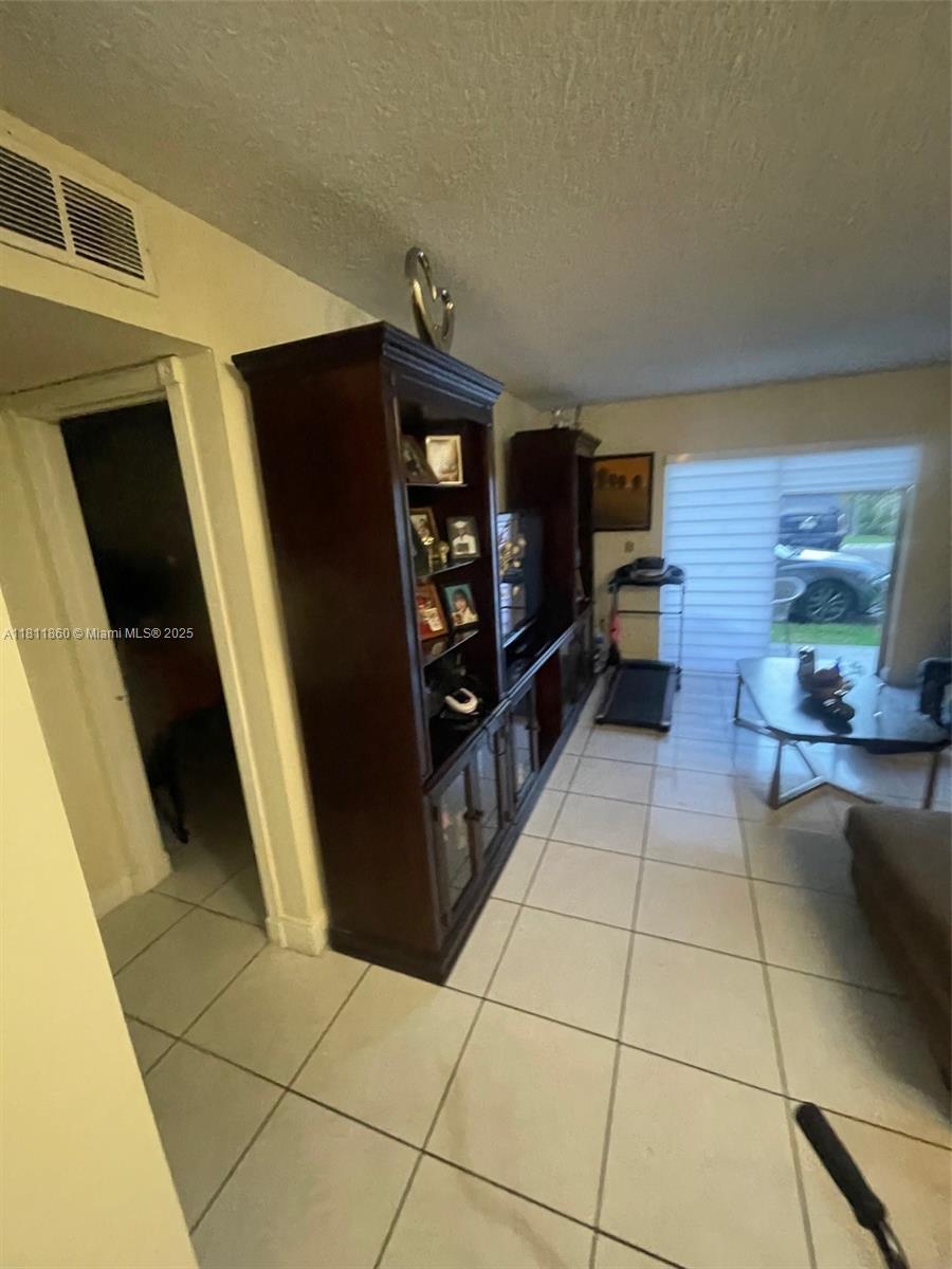 CARIBBEAN GARDENS CONDO - Residential Lease