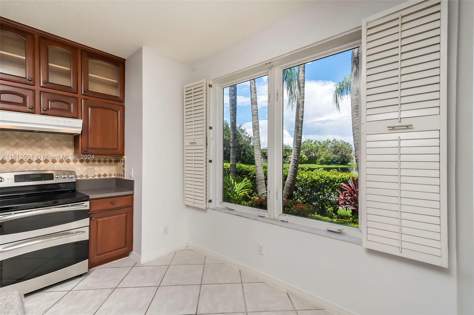 OPAL CREEK - EMERALD COURT - Residential