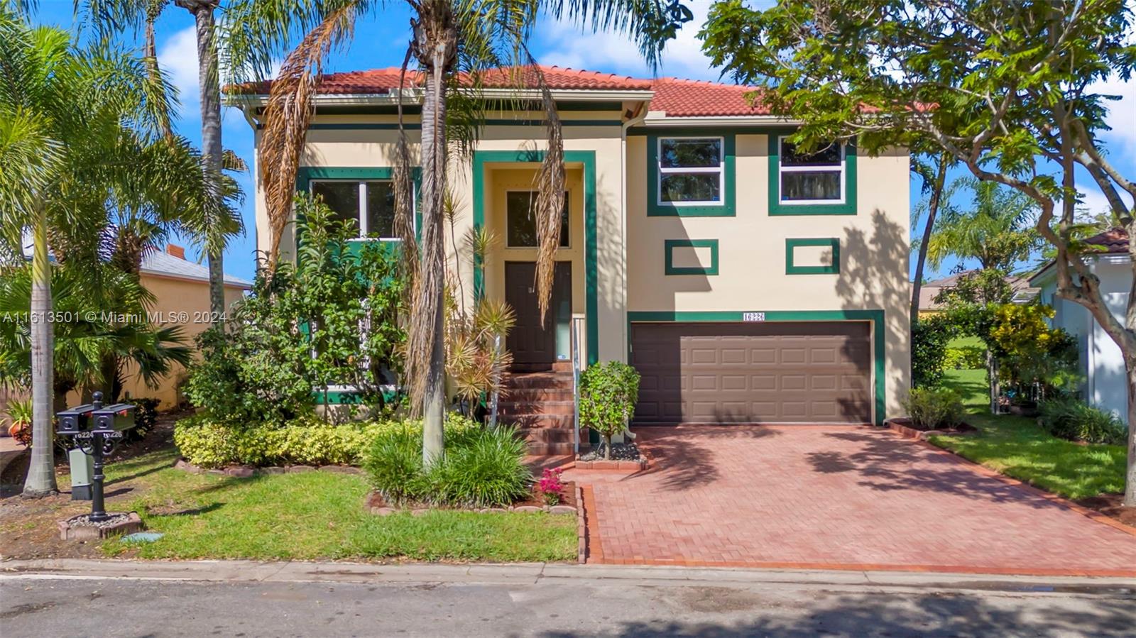 OPAL CREEK - EMERALD COURT - Residential