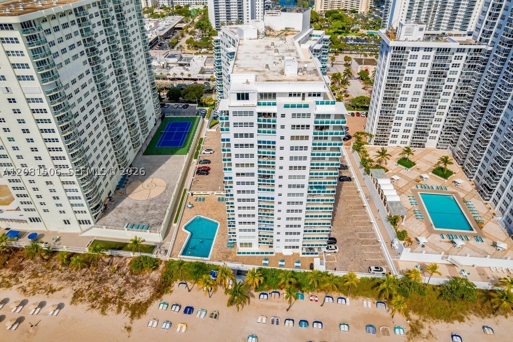 3430 Galt Ocean Dr 305