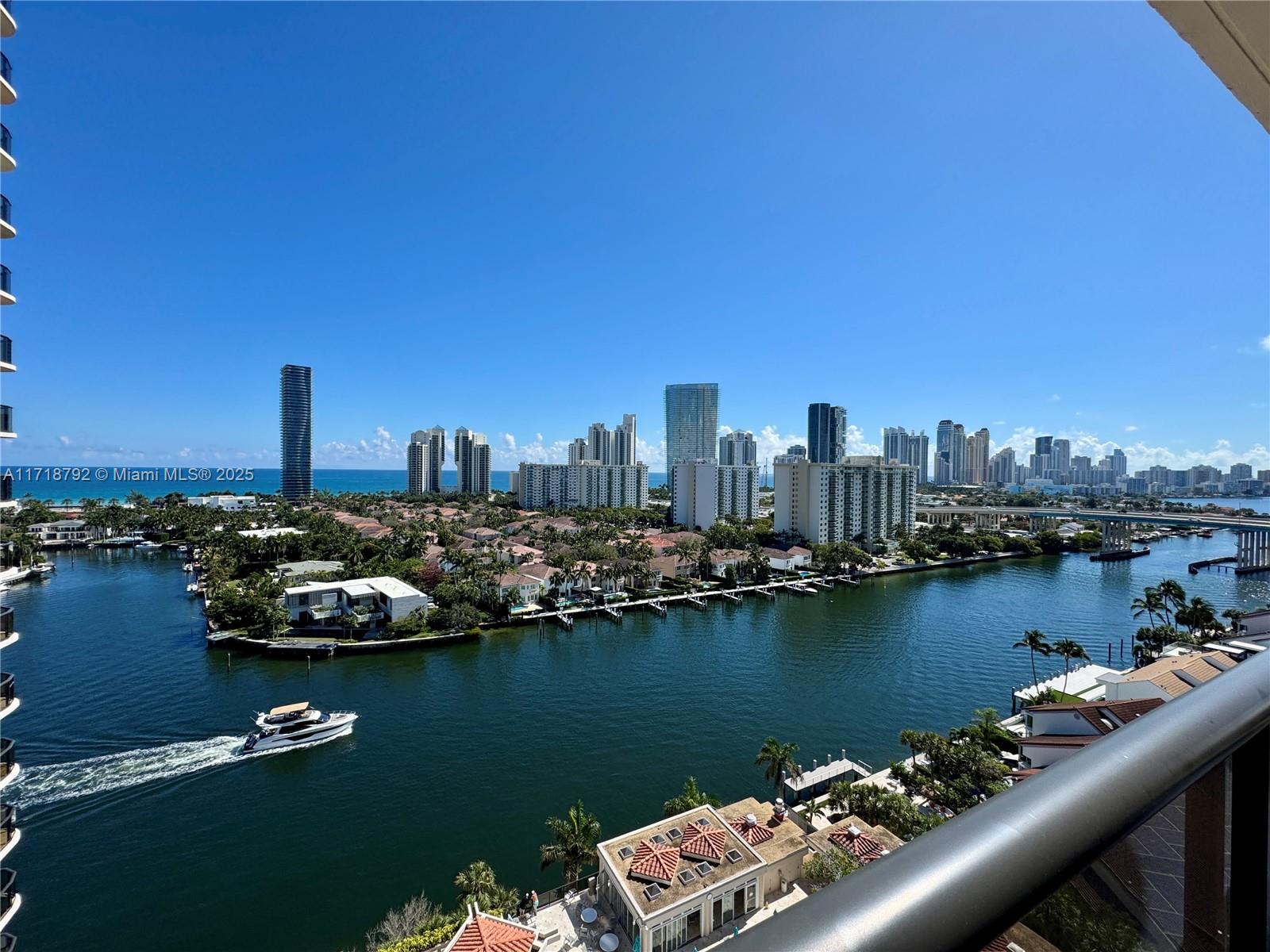 19667 Turnberry Way 16A, Aventura, Miami-Dade County, Florida - 2 Bedrooms  
2 Bathrooms - 