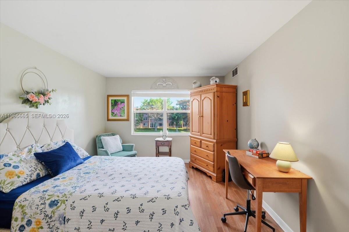 SUNRISE LAKES 154 CONDO - Residential