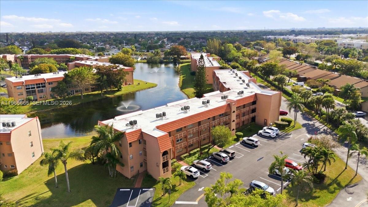 SUNRISE LAKES 154 CONDO - Residential