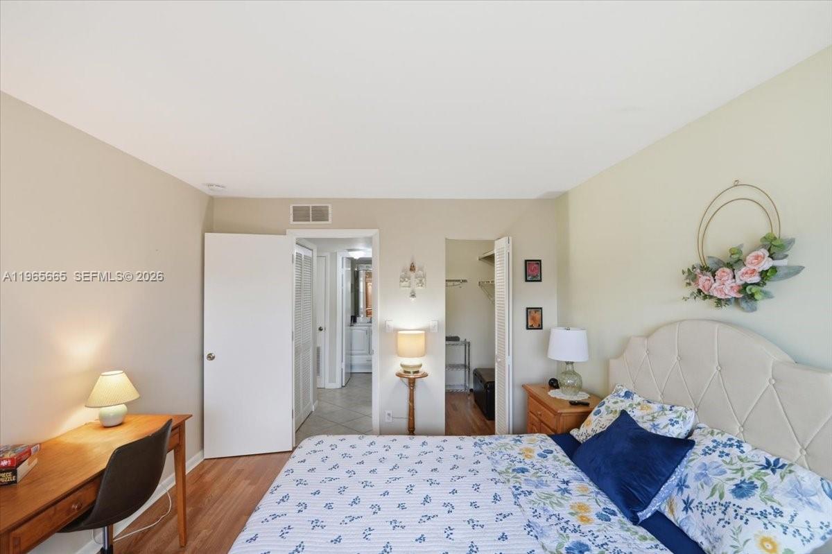 SUNRISE LAKES 154 CONDO - Residential