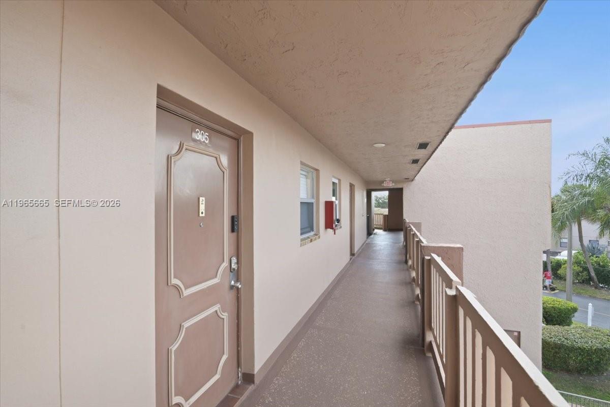 SUNRISE LAKES 154 CONDO - Residential