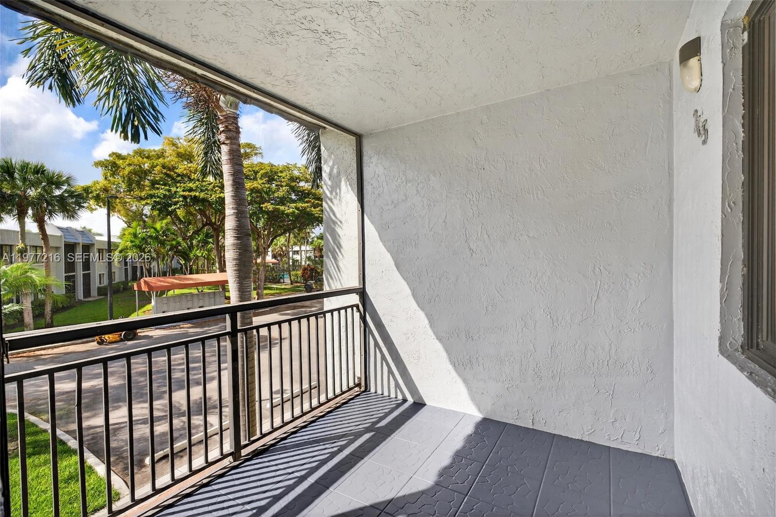 GARDENS AT BONAVENTURE 14 - Residential