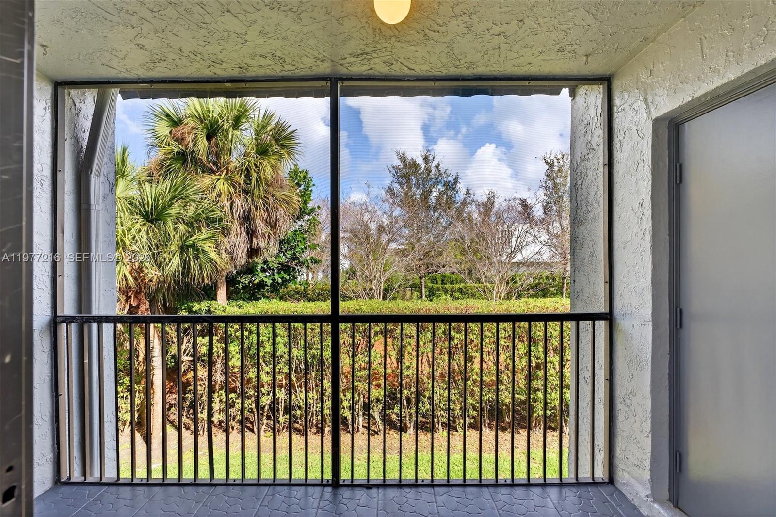 GARDENS AT BONAVENTURE 14 - Residential