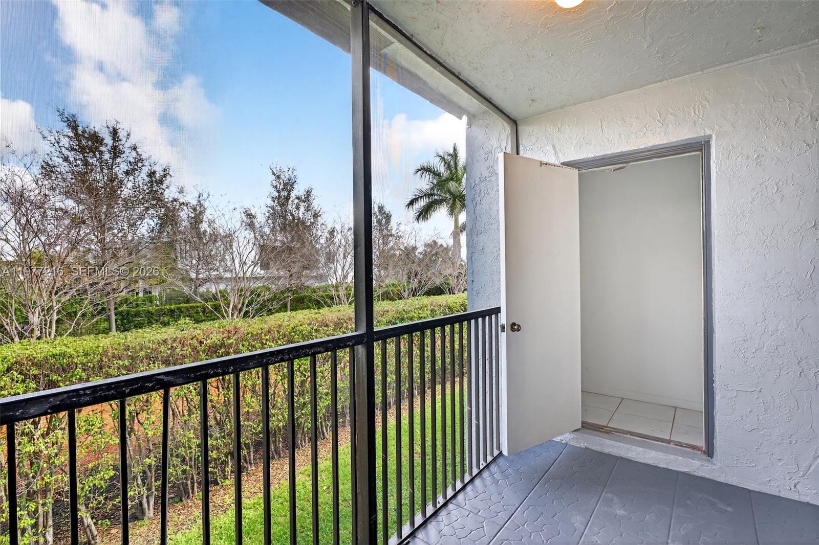 GARDENS AT BONAVENTURE 14 - Residential