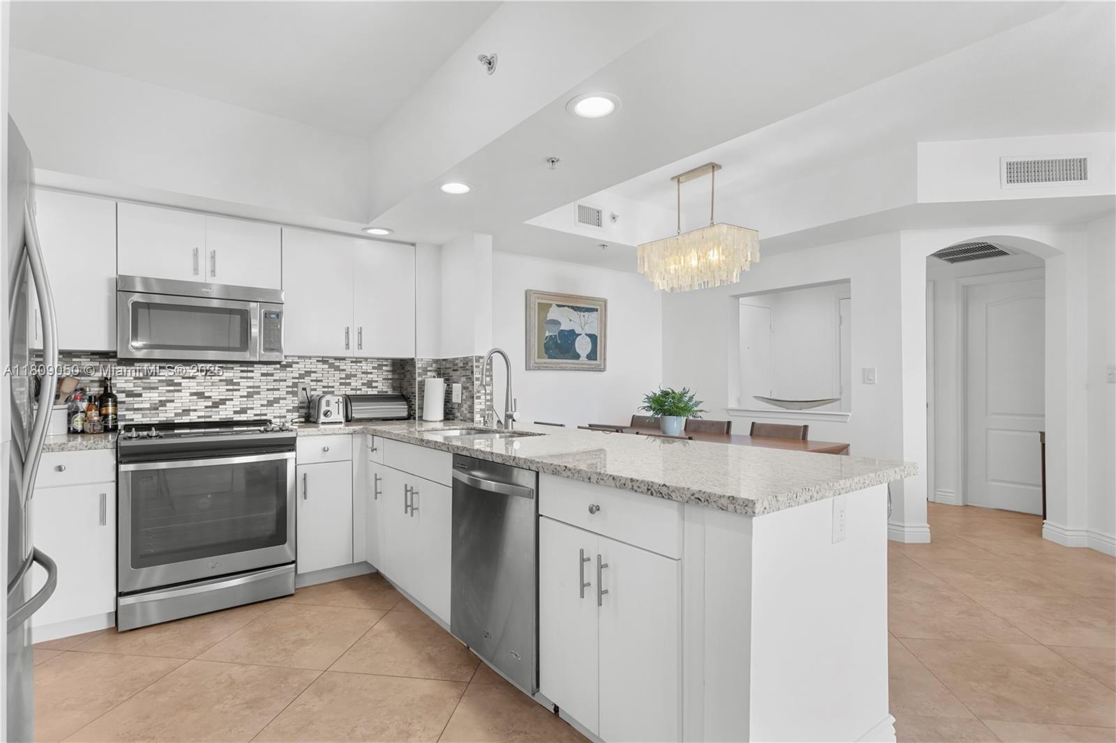 WAVERLY AT LAS OLAS CONDO - Residential