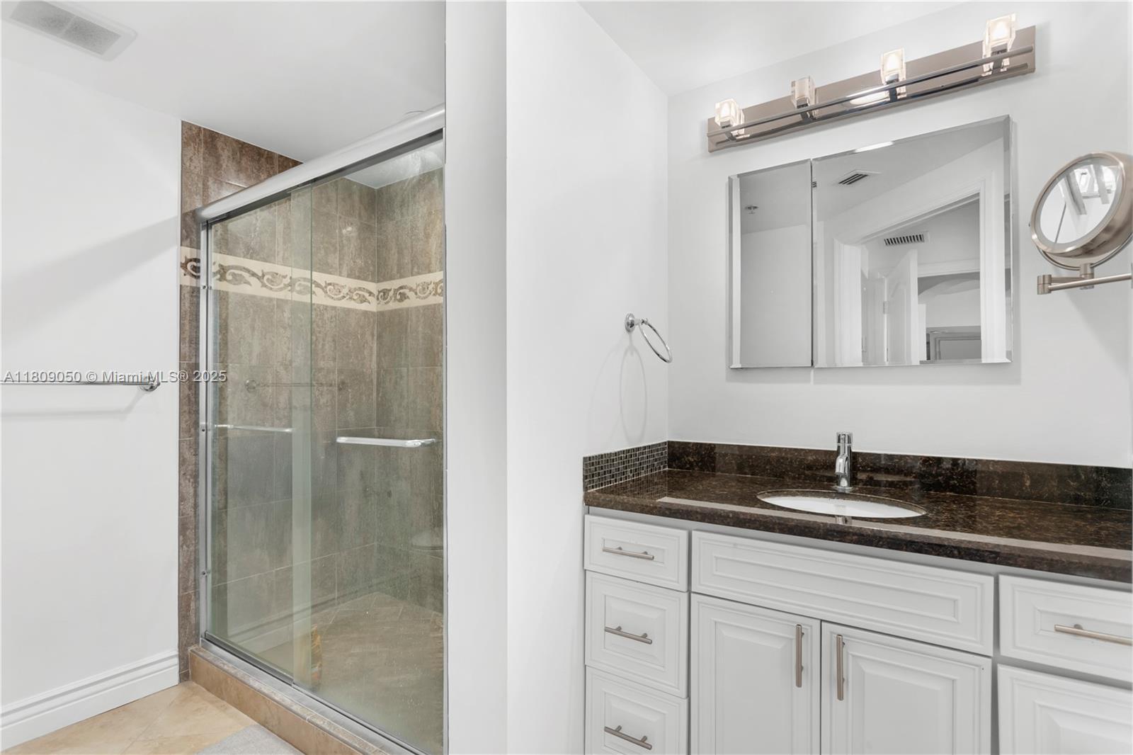 WAVERLY AT LAS OLAS CONDO - Residential