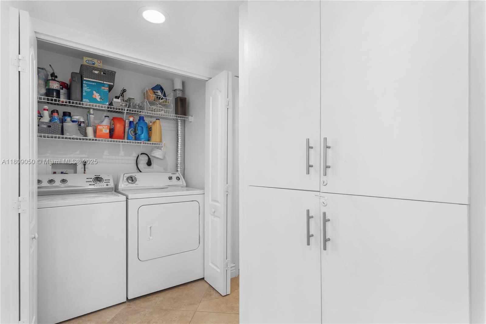 WAVERLY AT LAS OLAS CONDO - Residential