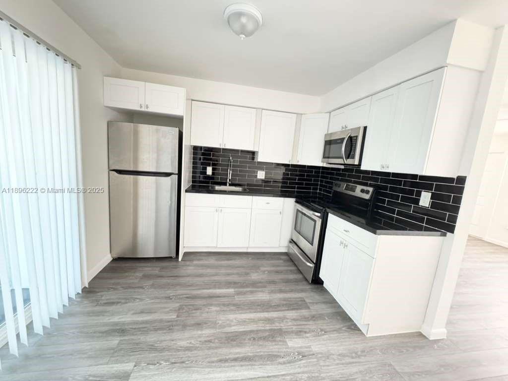 CRESTVIEW BOYNTON - Residential Lease