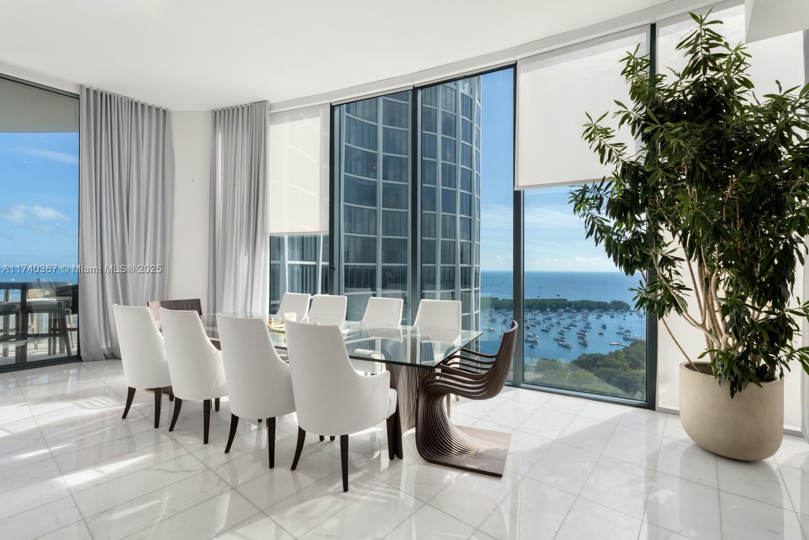 2821 S Bayshore Dr 16A