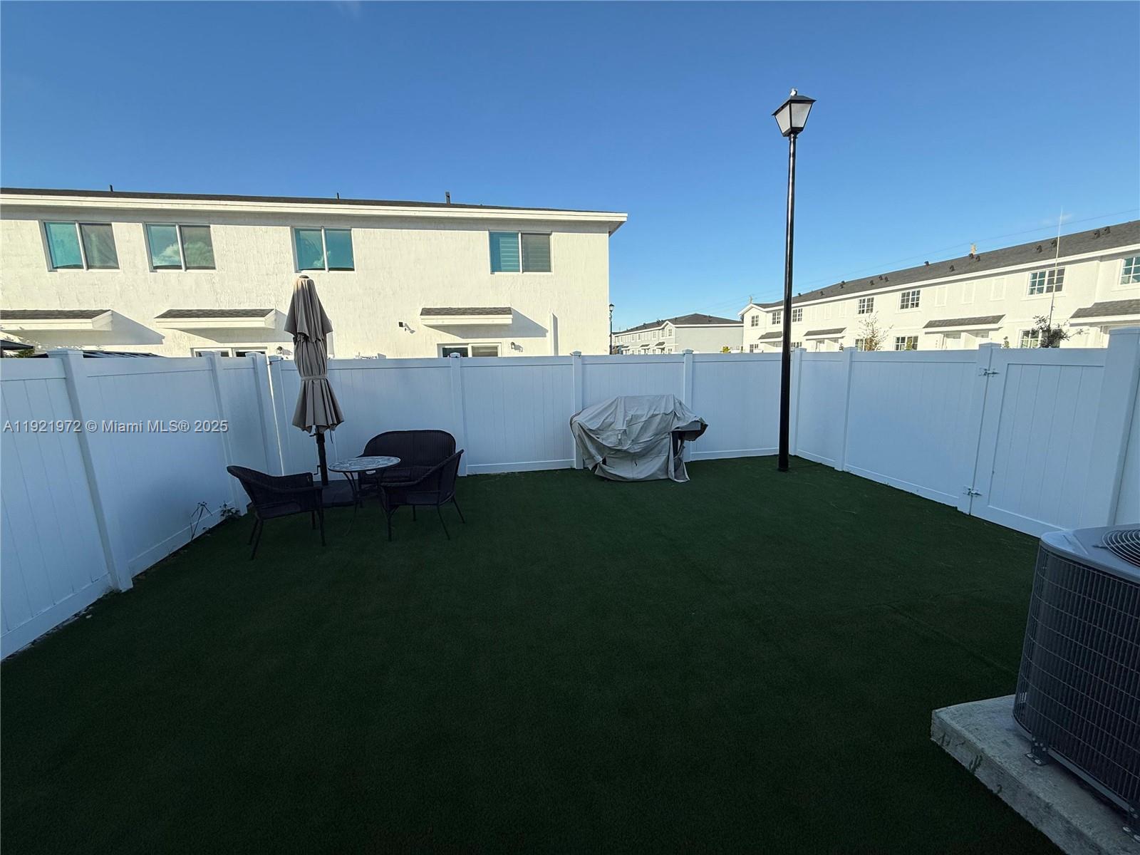 COSTA BLANCA VILLAS - Residential Lease