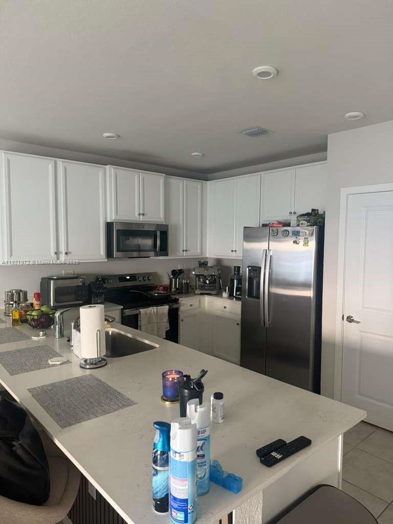 COSTA BLANCA VILLAS - Residential Lease