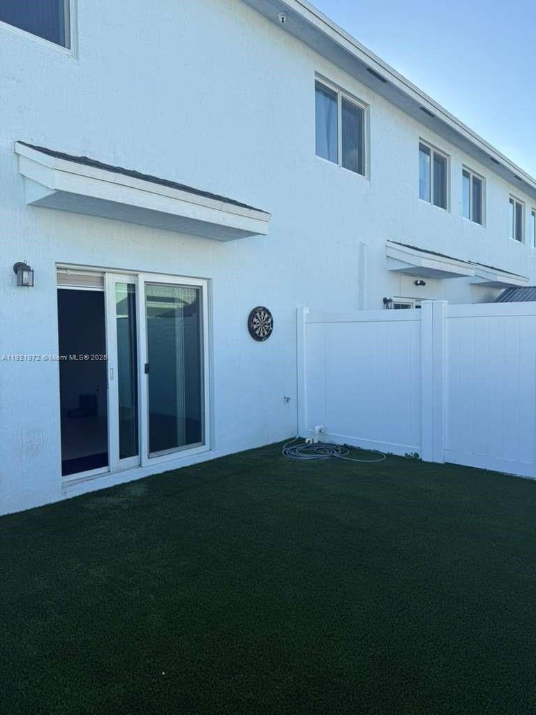 COSTA BLANCA VILLAS - Residential Lease