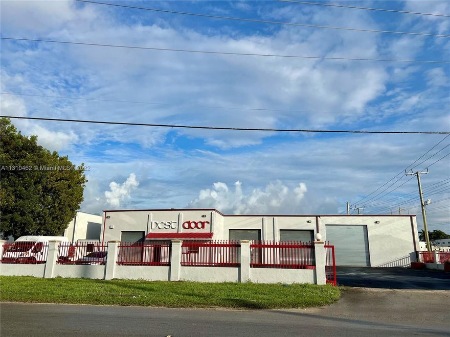 Fully Leased freestanding building in Doral. Site consists of +/-11,620 SF building, with +/- 700 SF of office, on +/- 38,994 SF (+/- 0.90 Acres). Fully leased for 5 years with a NNN lease structure.
The building has unique qualities including: Twin-T roof with 20’ clear ceilings. 8 oversized street level loading doors. Fully secured through CBS block around the property and automatic gate. Paved and drainage. Heavy electrical power, 3-phase, plus installation set up with transfer switch for backup generator.
 
This building offers a rare opportunity to acquire an asset in a changing and growing area.
 
Seller financing available.