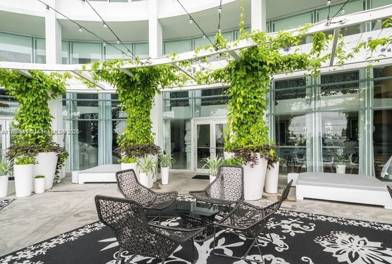 1100 WEST CONDO HOTEL - Residential Lease