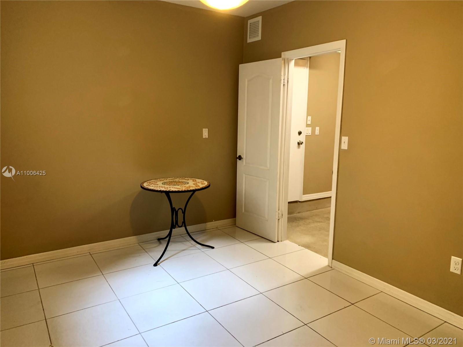 DORAL LANDINGS EAST - Residential Lease