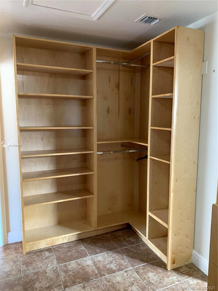 DORAL LANDINGS EAST - Residential Lease