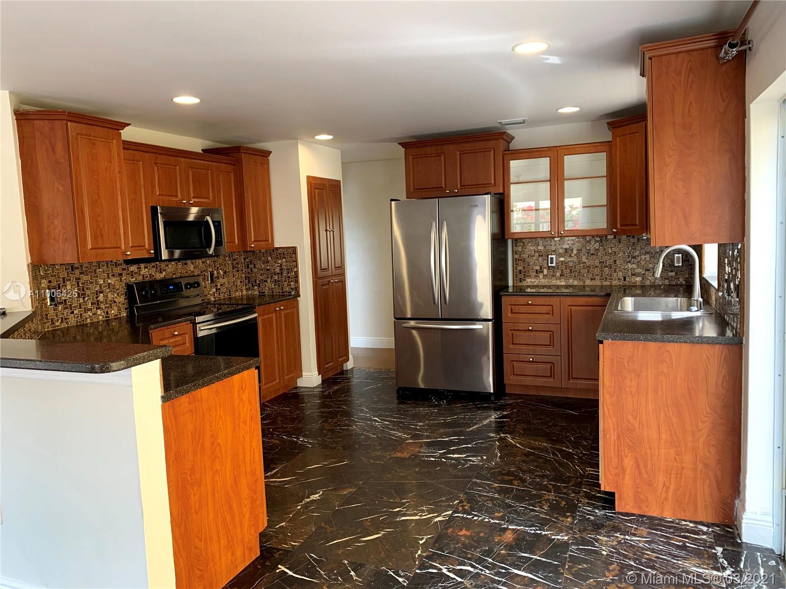 DORAL LANDINGS EAST - Residential Lease