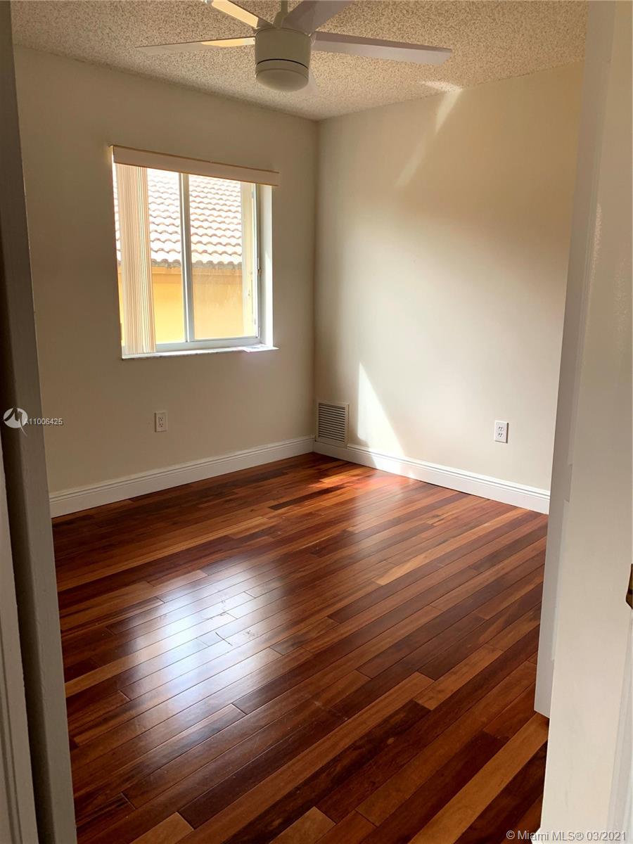 DORAL LANDINGS EAST - Residential Lease