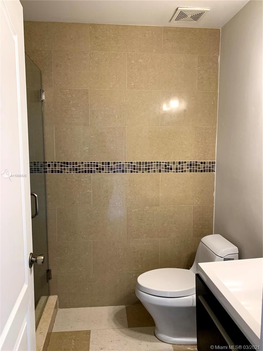 DORAL LANDINGS EAST - Residential Lease