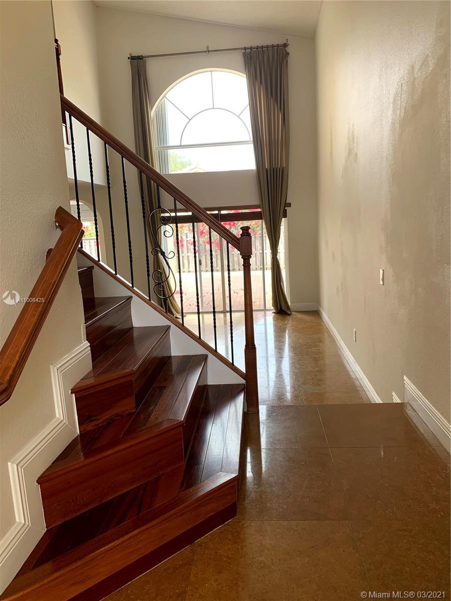 DORAL LANDINGS EAST - Residential Lease