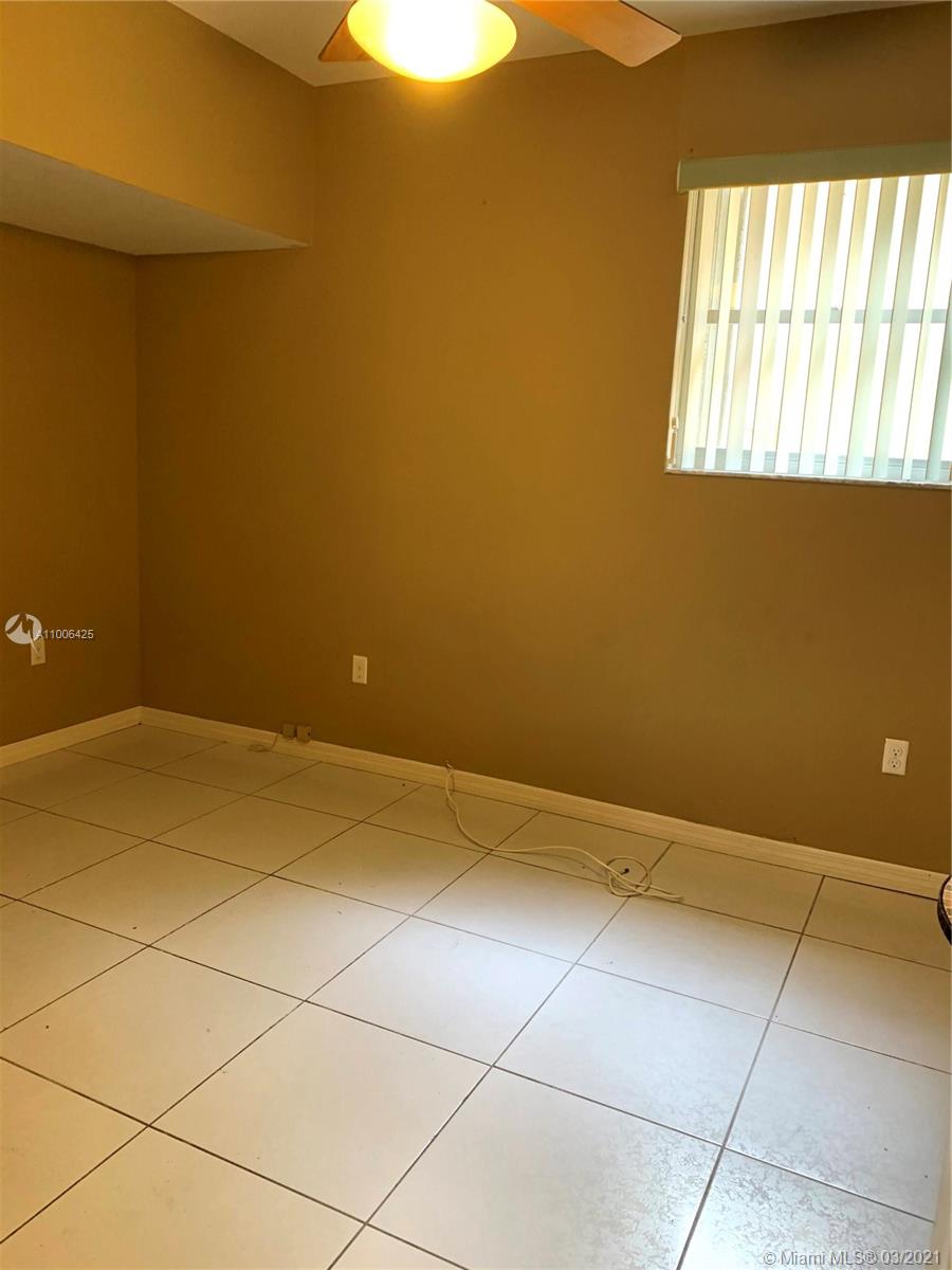 DORAL LANDINGS EAST - Residential Lease