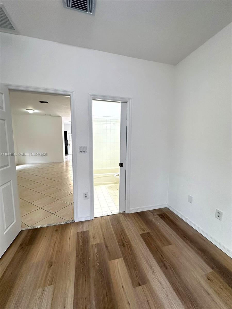 8463 NW 107th Path 1-33