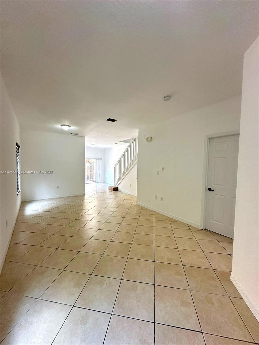 8463 NW 107th Path 1-33