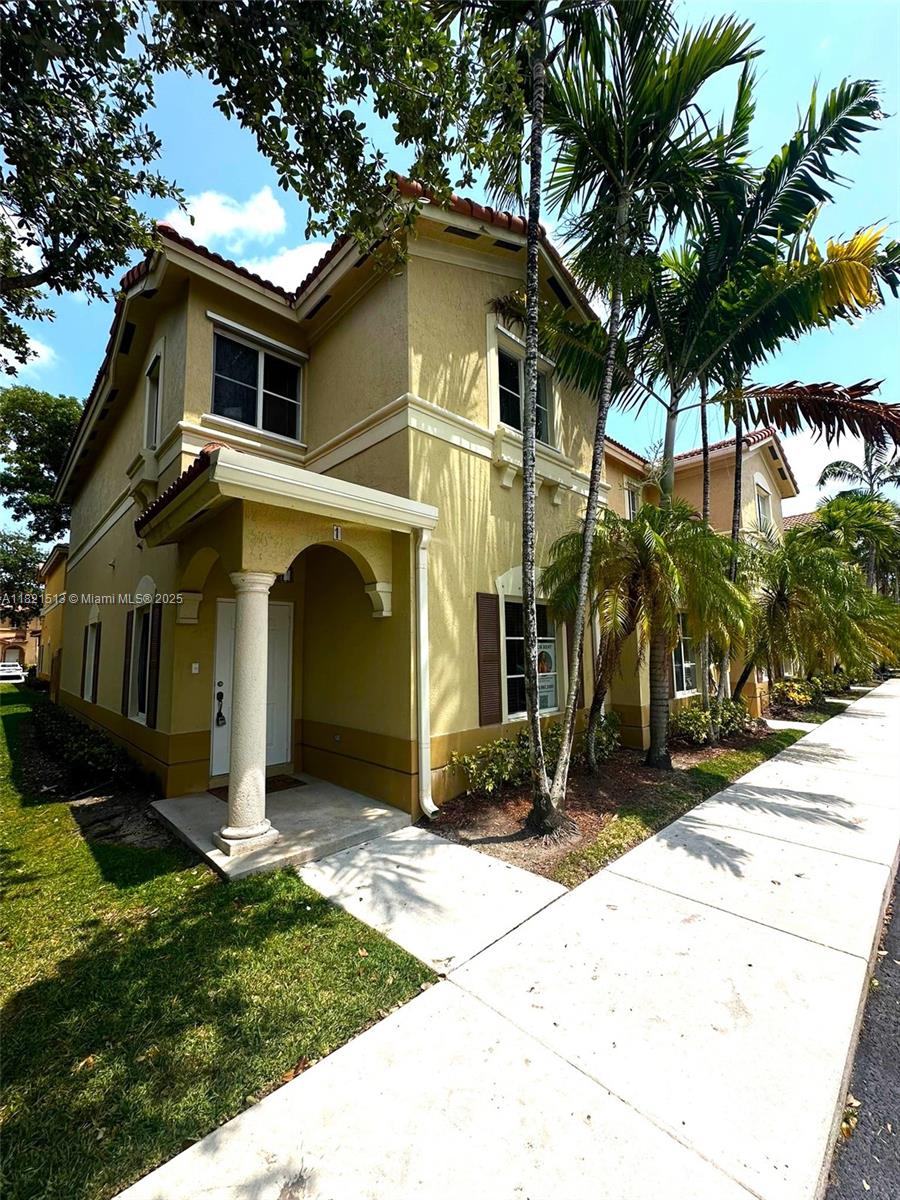 8463 NW 107th Path 1-33
