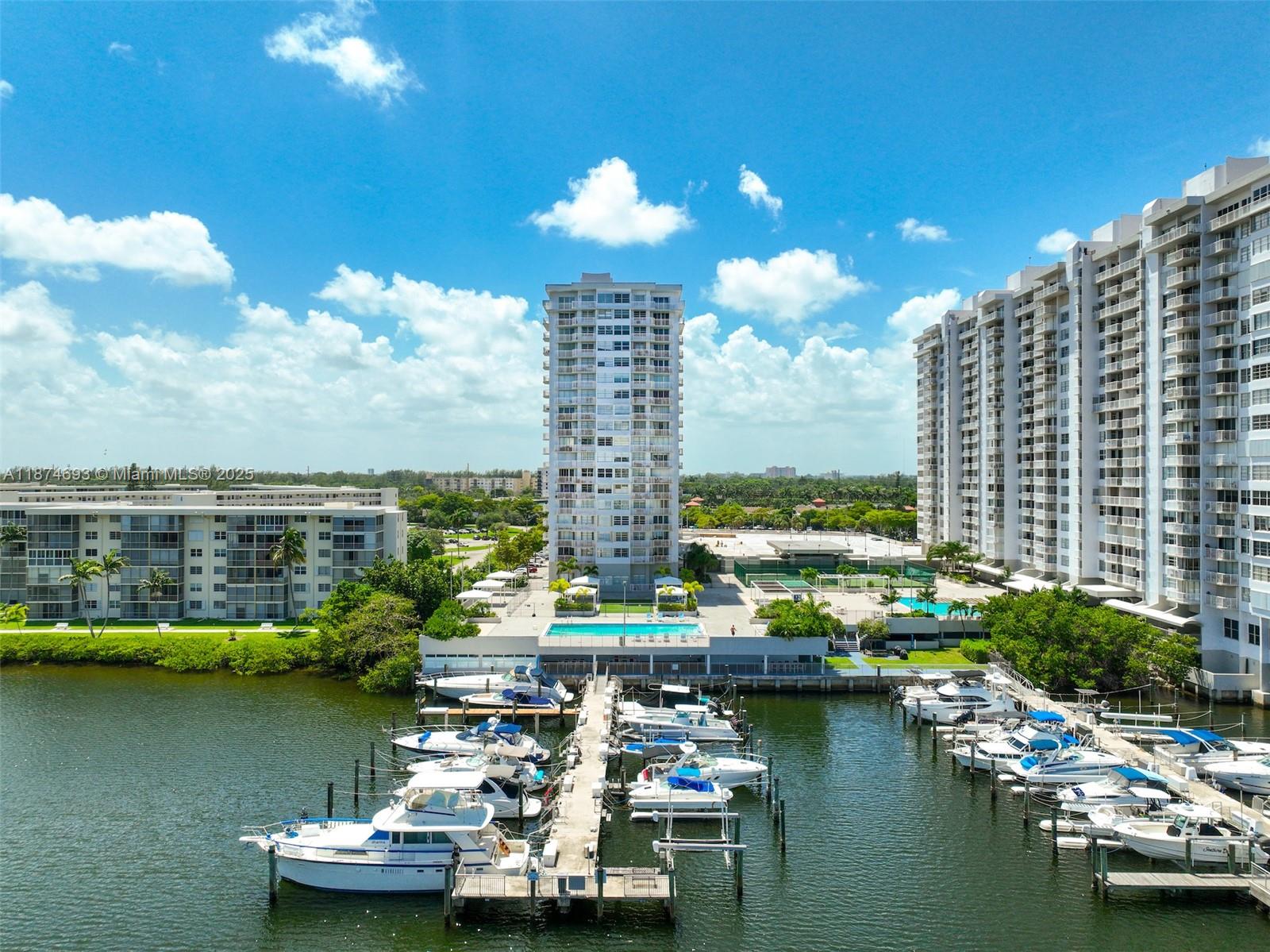DEL PRADO MARINA - Residential
